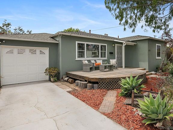2nd image of 4711 Baily Pl