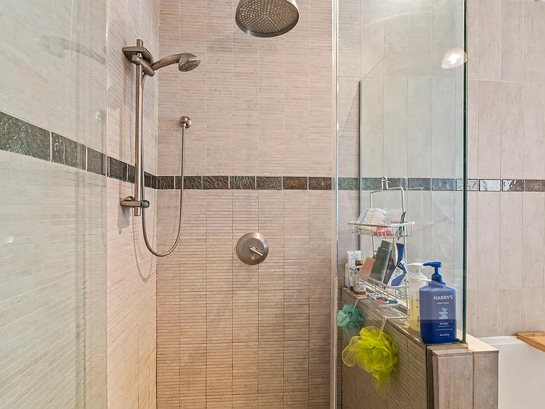 839 N Newkirk St — Photo 17