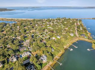 23 Cove Dr, Sag Harbor, NY 11963