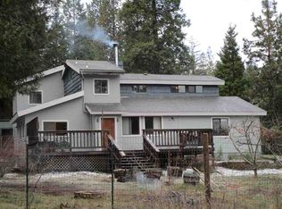 7831 Sugar Pine Rd, Weed, CA 96094