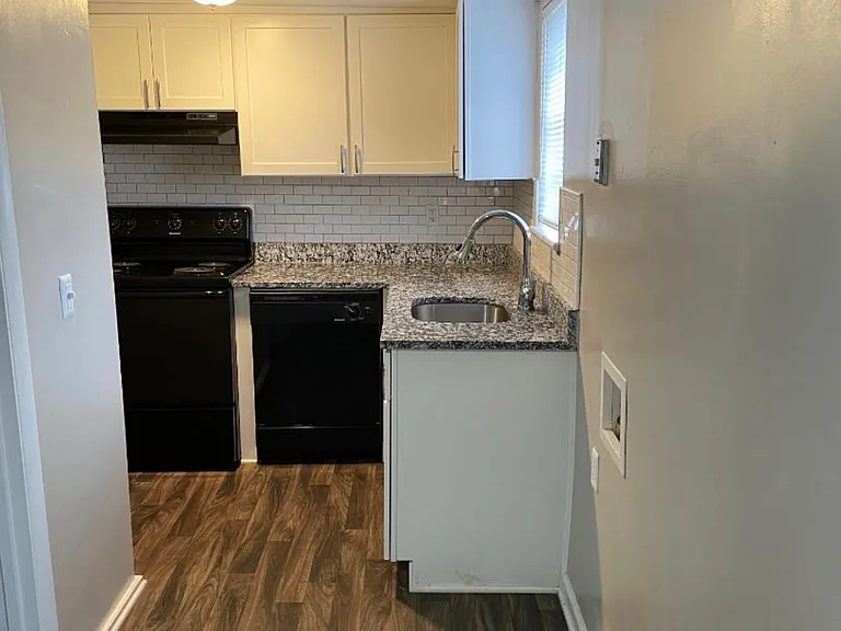 530 Orangeburg Rd #13 — Photo 4