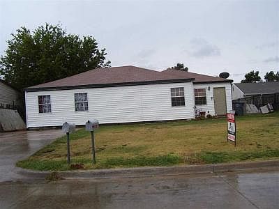 1st image of 3106 NW Ferris Ave