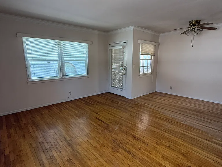 14518 Benefit St #14518 — Photo 5