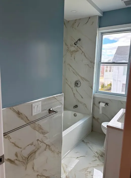 3 bed, $2,400 — Photo 2