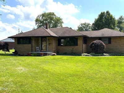 647 Valley Dr, Rossford, OH, 43460