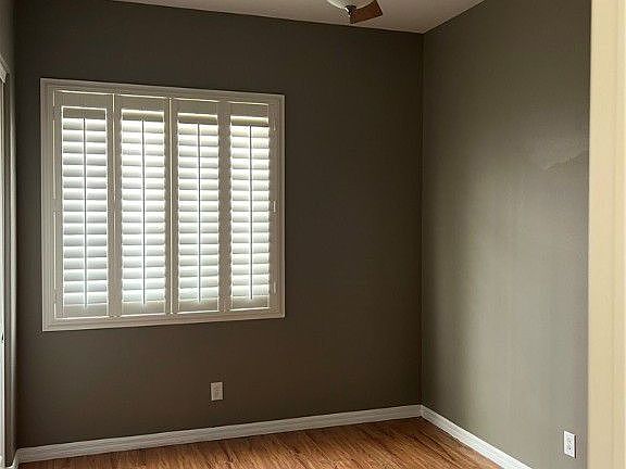 4th image of 2463 Macrory Dr