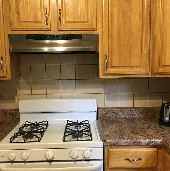 1st image of 202 Van Buren St Floor 1