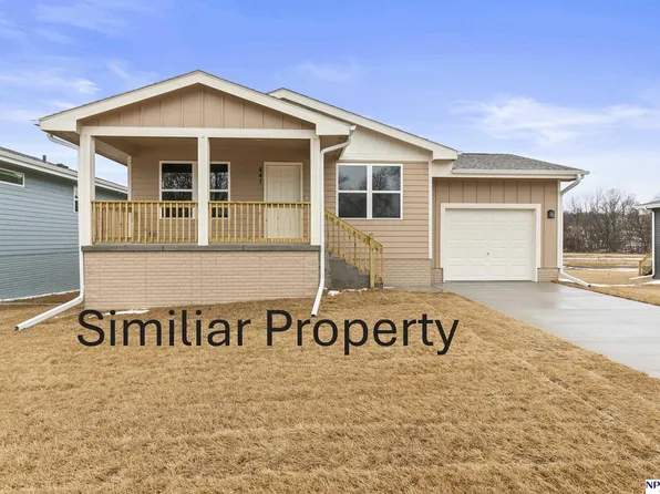 411 N 24th St, Blair, NE 68008