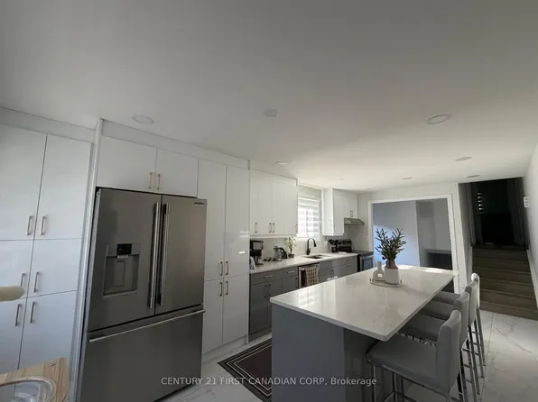 6 Nicholas Cres, London, ON N6E 2E9