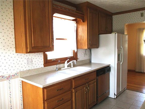 4th image of 7120 Melanie Ln