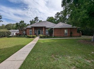2521 Rosedown Dr, Cantonment, FL 32533