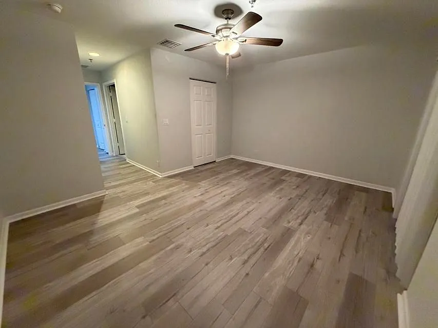 2 bed, 3.0 bath, 1185 sqft, $2,499 — Photo 4