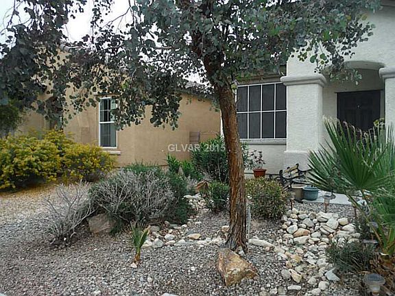 3rd image of 3909 Blue Lily Ct