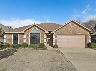 2005 Crestlake Dr, Little Elm, TX 75068