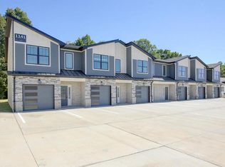 1141 Meadowhill Ln #D, Clarksville, TN 37043