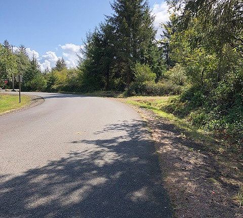2nd image of 887 Mount Olumpus Avenue SE