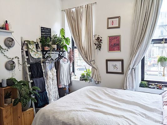 3rd image of 201 W 134th St #3A