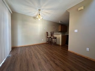 1054 Lovell Ave #1054, Saint Paul, MN 55113