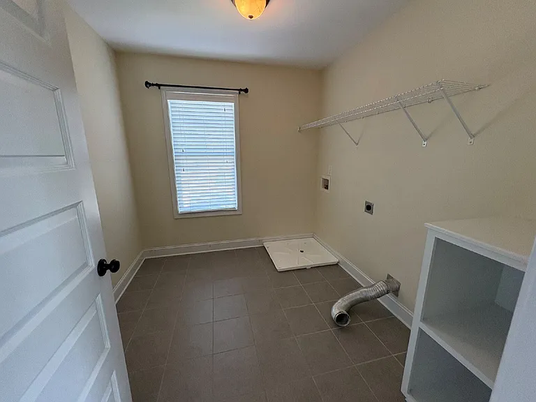 403 Cape Fear Ave — Photo 37