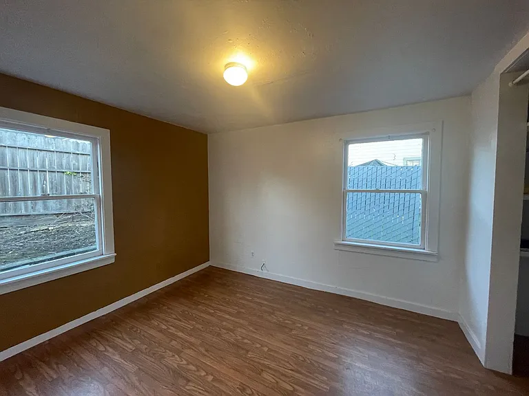 576 Main St — Photo 35