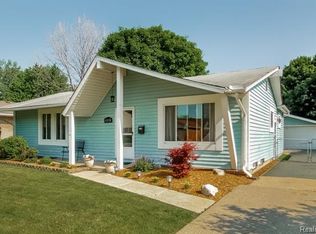 42658 Somerset Dr, Canton, MI 48187