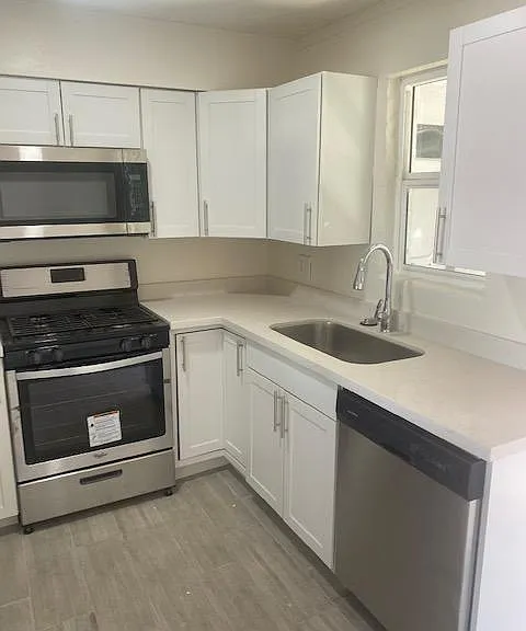 929 E Tuckey Ln #2 — Photo 4