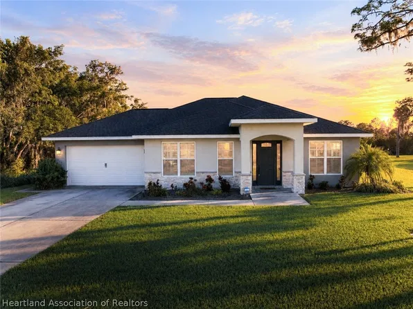 219 Dozier Ave, Sebring, FL 33875