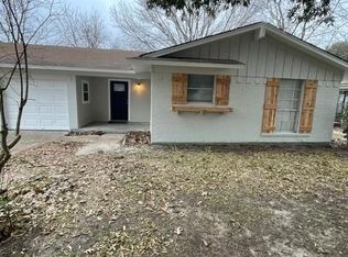 1625 Lee St, Kaufman, TX 75142