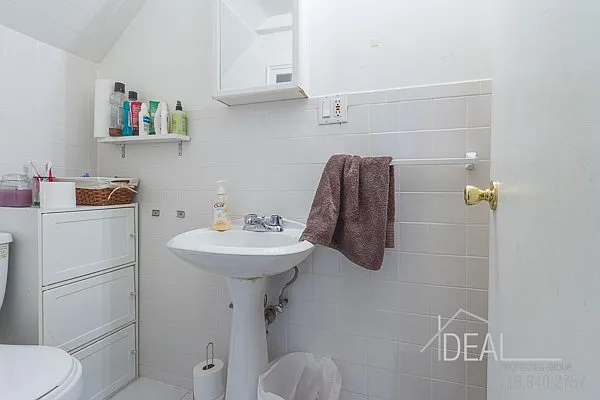 Rented by Ideal Properties Group | media 40