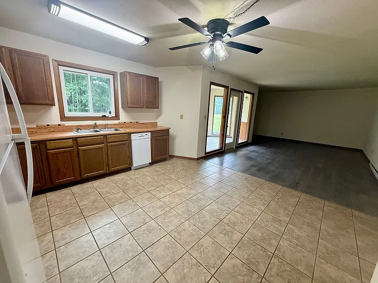 149517-149515 Wineberry Ln — Photo 2