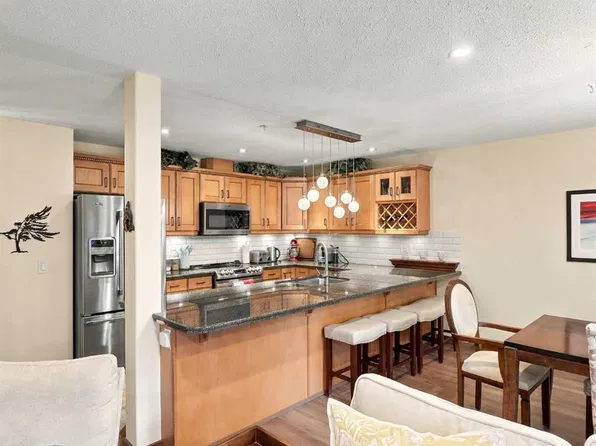 150 Crossbow Pl #314, Canmore, AB T1W 3H5