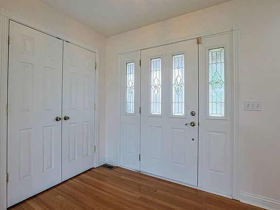 5th image of 8835 Richmond Rd