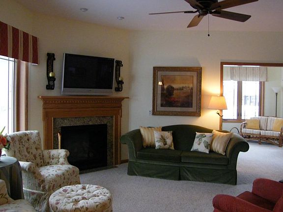 3rd image of 5725 Prairie Stone Dr #14