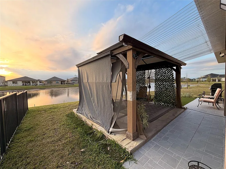 12422 SW Rimini Way — Photo 39