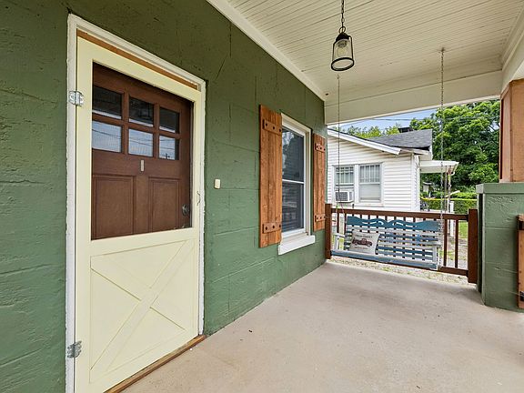 5th image of 2604 Elliott Dr