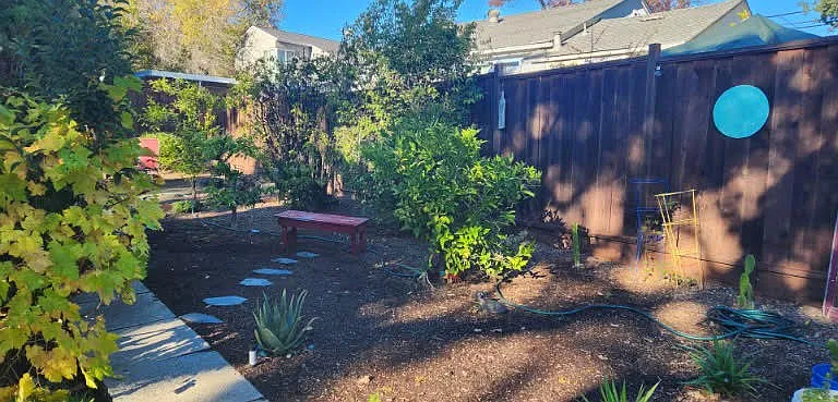 1555 Brooks St — Photo 1