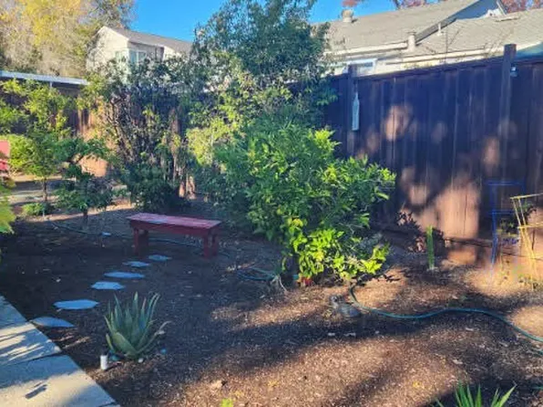 1555 Brooks St, Walnut Creek, CA 94596