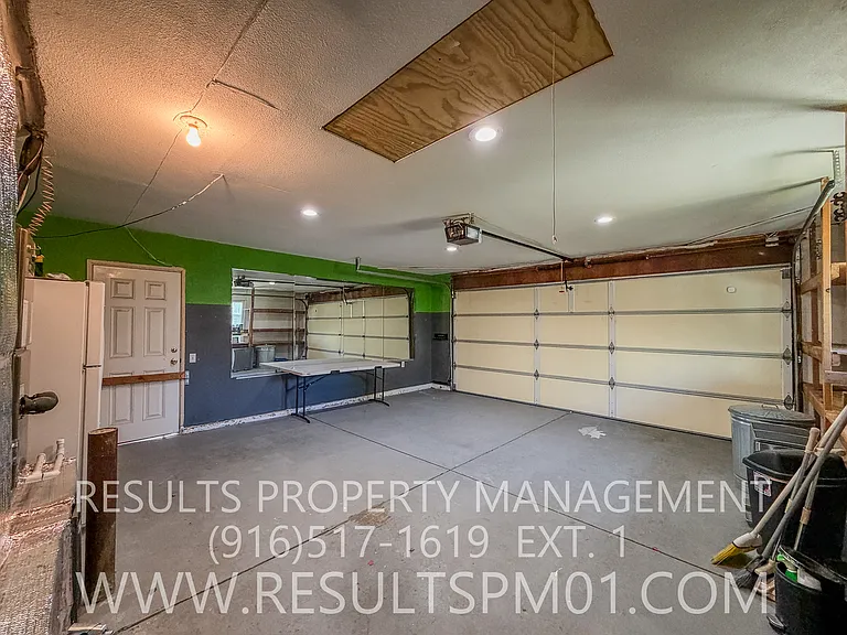 9524 Kellingworth Ct — Photo 37
