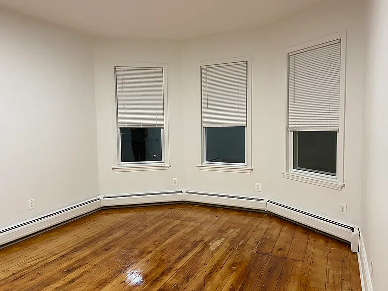 252 Windsor St #3A — Photo 11