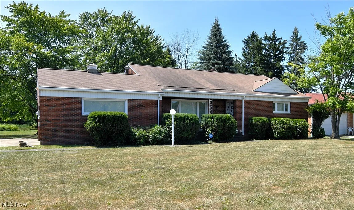 23400 Emery Rd photo 1