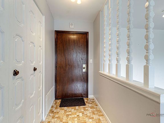 3rd image of 1400 N Yarmouth Pl APT 408