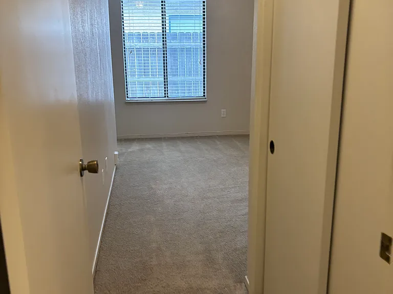4918 W Chestnut Ave — Photo 29