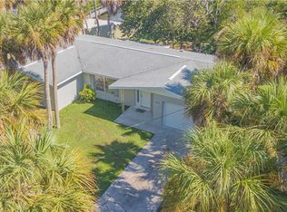4093 Pelican Shores Cir, Englewood, FL 34223