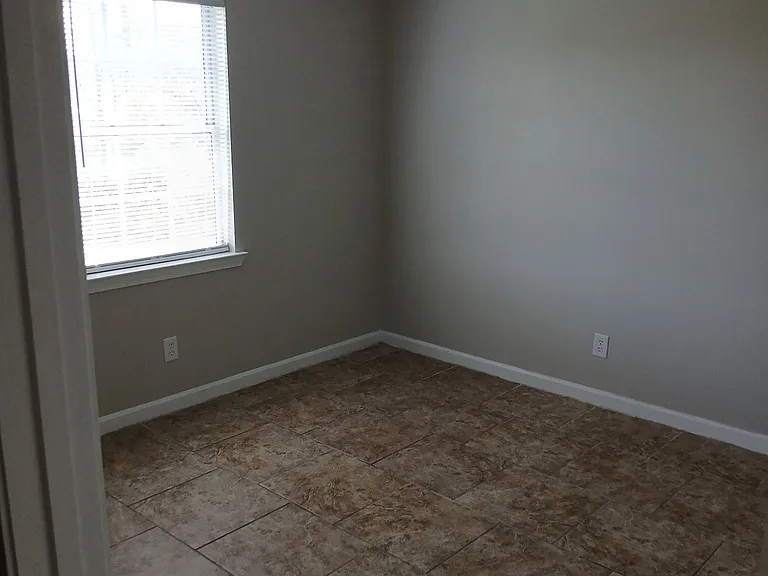 600 Edmondson Rd — Photo 10