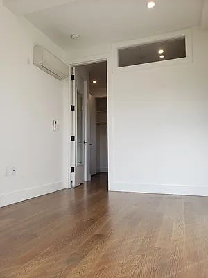 Rented by Signature Property Realty | media 39