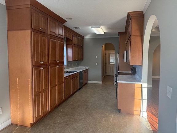 4th image of 12618 Mill Creek Dr