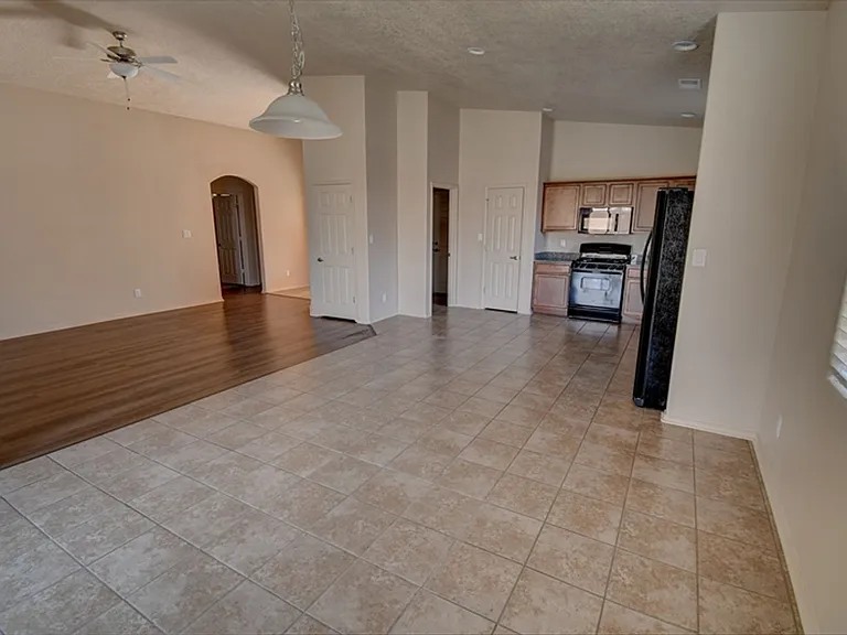 1820 Camino Rustica SW — Photo 4