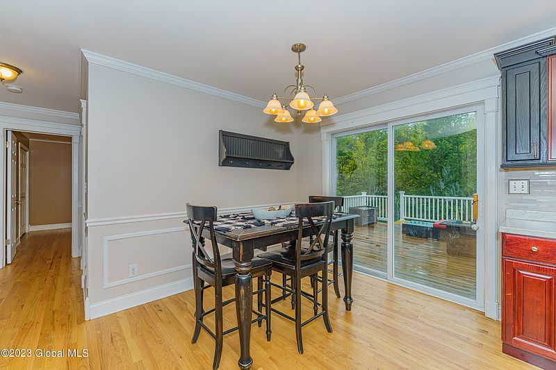 3rd image of 1430 Knight Road