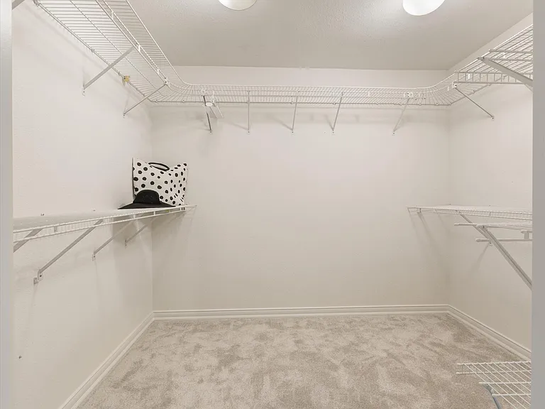 22215 SE 32nd St — Photo 34