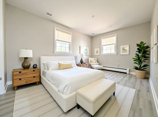 4 Meisner Cir APT 24, Salem, NH 03079